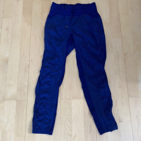 Lululemon pants